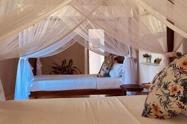 Bed and Breakfast Cafe Ceylon