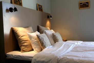 Bed and Breakfast Gripsholms Bnb