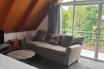 Milton Chalet Motel
