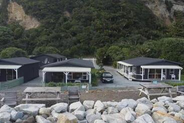 Punakaiki Beachfront Motels