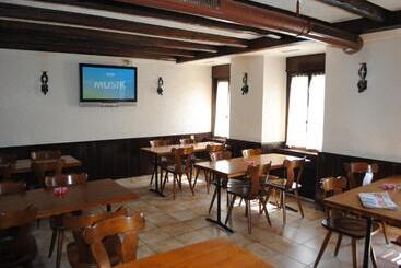 Motel   Hôtel La Poularde