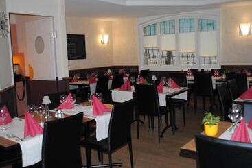 Motel   Hôtel La Poularde