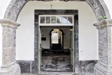 Azores Youth Hostels   Sao Miguel