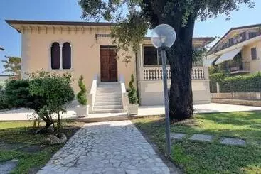 تختخواب و صبحانه Villa Gioietta