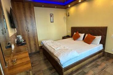 Hotel Ratna Villa Inn