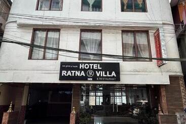 Hotelli Ratna Villa Inn
