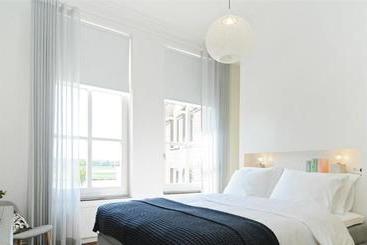 Het Raadhuys   Design B&b