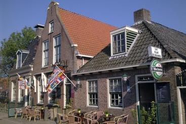 Hotel De Stadsboerderij