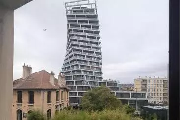 تختخواب و صبحانه Chambre Centre Ville