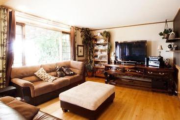 تختخواب و صبحانه Aux Pignons Gite