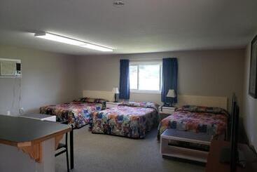 모텔 Lamplighter Inn