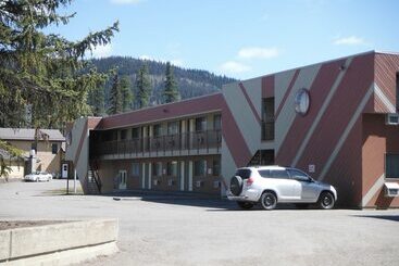 Motelli Tumbler Ridge Inn