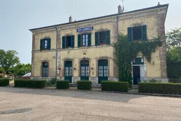 Bed and Breakfast Chambre D La Gare D Auxy