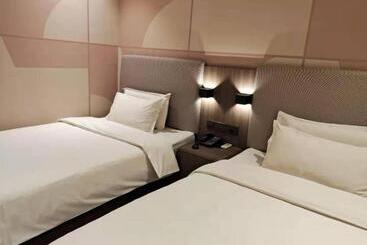 Hanting Hotel Xingtai Linxi County Zhujiang Dong Road