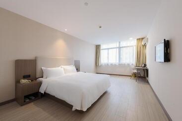 Hanting Hotel Zhongtai Shangmao City