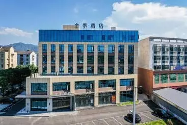Ji Hotel Ningbo Fenghua Golden Bell Plaza
