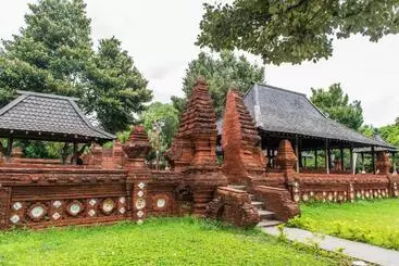 Patra Cirebon Hotel & Convention