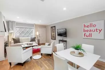 Kapselihotelli Cozy House In Weho