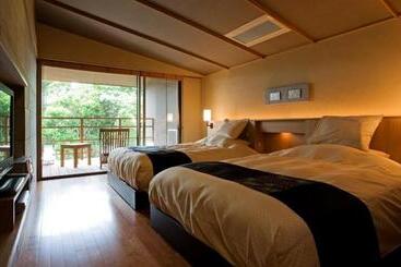 Hotel Oyado The Earth