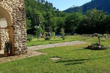 La Peschiera Sul Vara B&b