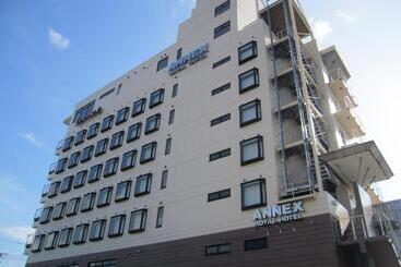 호스텔 Annex Royal