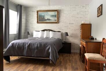 Auberge Restwell Motel