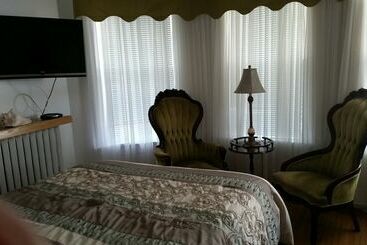 ベッドアンドブレックファースト At The Harbourfront