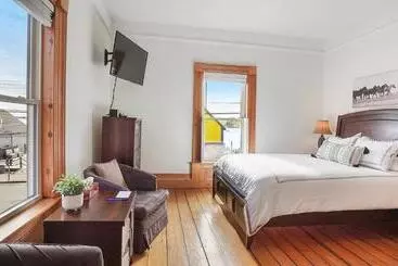 Bed and Breakfast Sail Inn Lunenburg