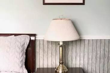 Mahogany Manor Bed & Breakfast
