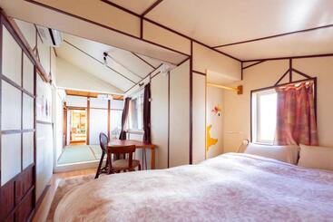 הוסטל Entire House Popotel One