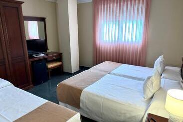 בית מלון כפרי Kazar