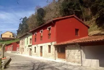 هتل La Casuca Del Esbardu