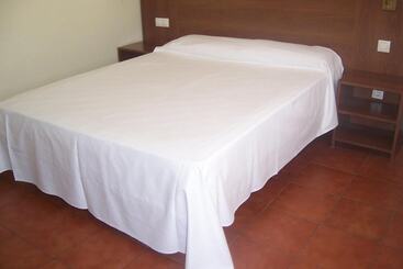 ホテル Restaurante Los Prados