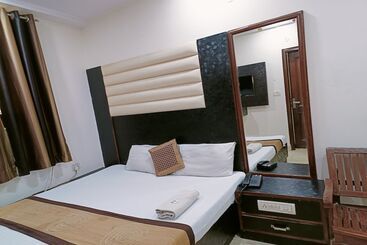 Szálloda Crystal Deluxe At New Delhi Railway Station