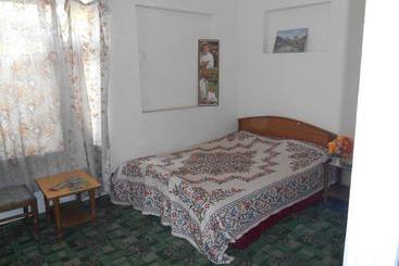 בית מלון כפרי Kashmir Inn