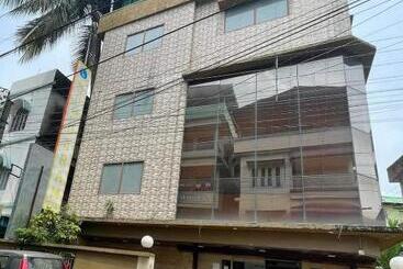 호텔 Sundaram Palace