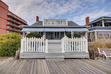 تختخواب و صبحانه Beach Walk On The Ocean