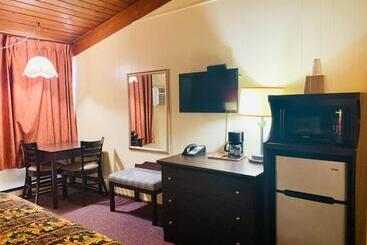 The Crossroads Motel