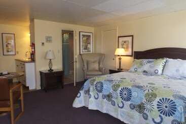 فندق Footbridge North