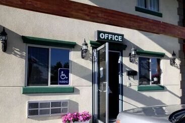 مُتل Green Gables Inn