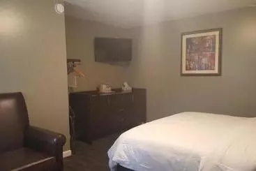 モーテル Jefferson Inn And Suites