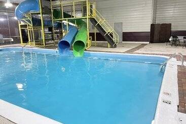 منتجع Rodeway Inn