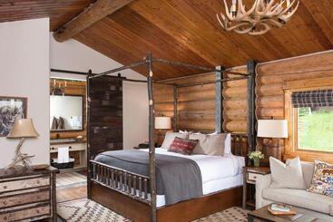 Resort Lone Mountain Ranch