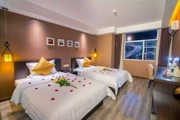 Badi Hotel Int L Exhibition Center