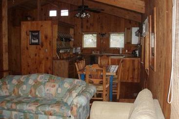 ベッドアンドブレックファースト Trail S End Guest House