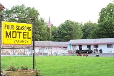 Four Seasons Motel