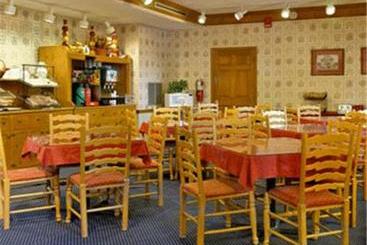 فندق Indy Speedway Inn