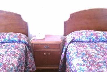 Valley Motel Pittsburgh