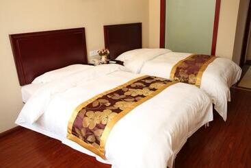 Отель Greentree Inn Shandong Dezhou Kangbo Avenue Stadium Express