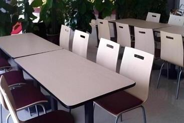 בית מלון כפרי Greentree Inn Jiaxing Tongxiang Tudian Express